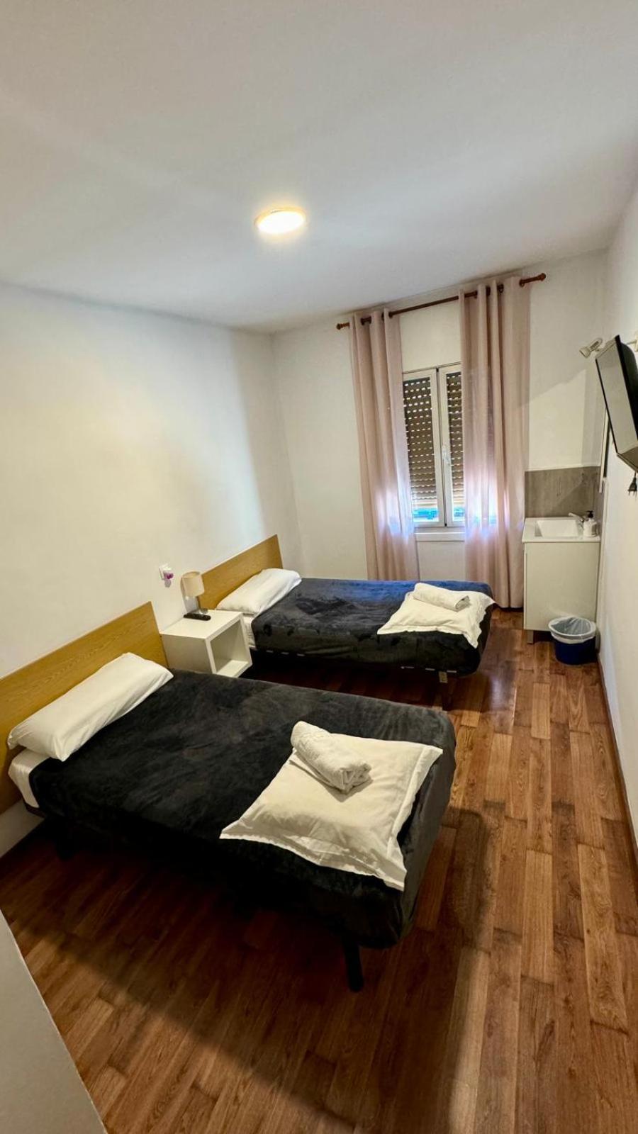 Metropolitan Atocha Hotell Madrid Eksteriør bilde